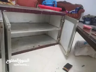  4 خزانة مطبخ واحدة المنيوم اربع ابواب