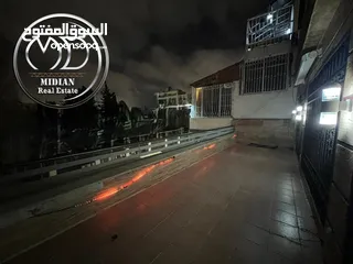  2 فيلا دوبلكس للبيع في أجمل مواقع عبدون مساحة 580م مع تراسات و حدائق سوبر ديلوكس بسعر مميز جداً