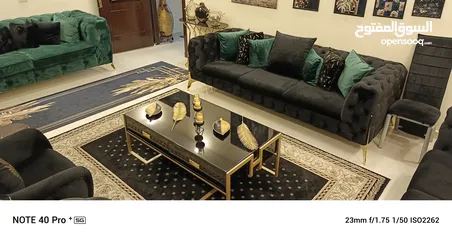  24 شقه ارضيه بشارع الاردن حي المنصور 176متر داخلي وخارجي 100