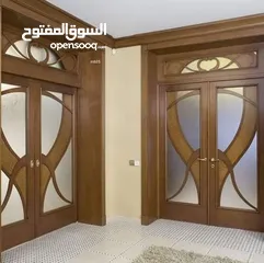  8 دهانات أخشاب احترافية – جمال يدوم ولمسة فنية مميزة!"