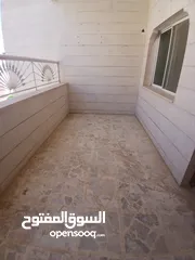  7 شقه فارغه للإيجار الجبيهه