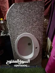  4 مجلى حمام  مع مغسلة بحالة جيدة للبيع الي معني يتواصل معي عالرقم