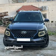  4 Hundai venue (V) one million 2020