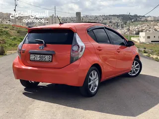  4 Toyota Prius C 2012 فل كامل