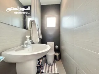  5 شقة للبيع في الحد قرب محطة الأنجال