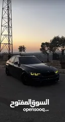  6 BMW 330i سيارة