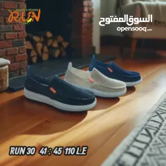  10 أحذية بسعر العرض