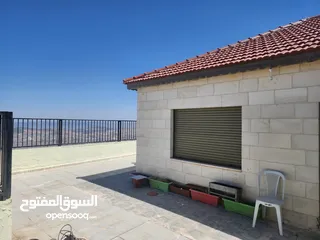  20 شقة مع رووف و ترس إطلالة أبدية خلابة  على جبال جرش و السلط في أجمل مناطق الجبيهة ابو عوف تنظيم أ