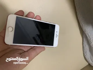  3 آيفون 7  32 جيجا  كل شي فيه جيد ما عدا الكاميرا الأمامية  لا تعمل