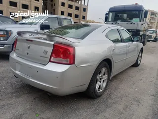  4 للبيع السريع شارجر 8 سلندر همي موديل 2010 بحاله جيده محركات طيبه عداد 225000 كم بسعر مغري فقط 550 د.