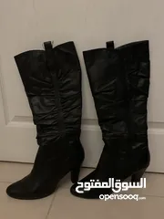  1 USED LEATHER BOOTS in GOOD CONDITION, size 40