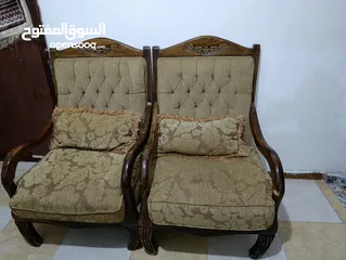  1 كنب مستعمل بحالة جيدة للبيع