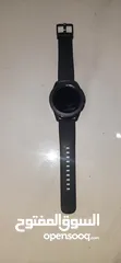 3 ساعه samsung watch 42mm بحاله ممتازه