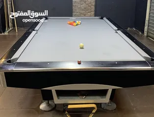  3 طاولتين بلياردو امريكي شبه جداد خشب ثقيل  مستخدمات خمس شهور فقطط بسعرر حلو اتصل وما عليك