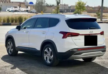  4 للبيع: (هونداي سانتافي ،2021 )— فخامة SUV حقيقية بحالة وكالة