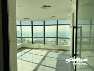  4 For rent, a luxurious office with a sea view, 240mللإيجار مكتب فخم القبلة اطلالة بحرية 240 م