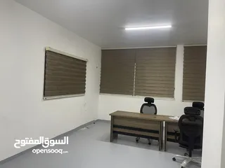  25 تفصيل و تركيب و صيانة جميع انواع ستائر الزيبرا التركية و اللنن و الرولو و جميع انواع الستائر القماش
