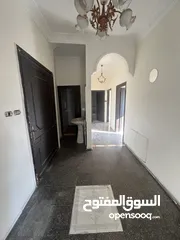  19 شقة للبيع في ضاحية الأمير حسن  طابق ثالث الأخير بدون مصعد  مكونة من : 2 غرفة نوم  صالون  2 حمام  مطب