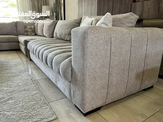  2 طقم كورنر مودرن Q design استخدم قليل