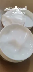  2 كريم تبيض و تفتيح و توحيد لون نتيجة من اول استعمال