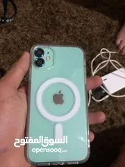  3 ايفون 11 للبيع أو للبدل على ايفون 12 مغير باك فقط وشخوط  مش مئثره