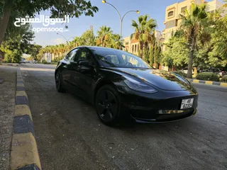  1 Tesla model 3 2023