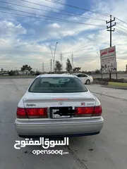  2 كراون ملكة 2002