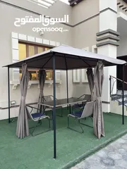  7 خيمة مع طاولة ل 6 اشخاص و 4 كراسي