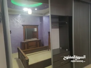  8 للبيع لقطه غرفت نوم وطقم كنب  مع ملحقات اقرأ الوصف