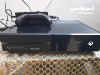 2 اكس بوكس ون سلم بحاله جيده للبيع