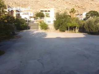  8 مخازن منزل للبيع
