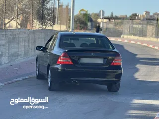  4 مرسيدس c180