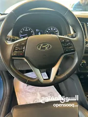  15 Hyundai Tucson 2016 1600CC