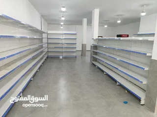  19 رفوف صناعية وتجارية