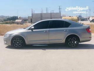  2 سكودا اكتافيا 2013