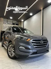  2 Hyundai tacson 2017 full panurama