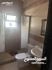  5 شقة فارغة للايجار في ابو نصير