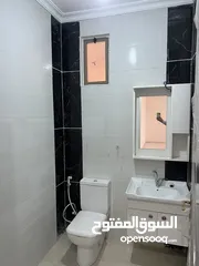  9 شقة تسوية اولى شبه ارضي سوبر ديلوكس للبيع من المالك مباشرة في ارقى المواقع واجملها في الزرقاء الجديد