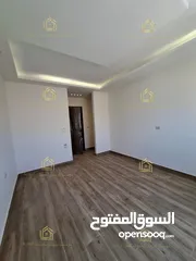  8 شقة جديدة - لم تسكن - خلدا - 4نوم 2ماستر - 240م - بلكونتين بإطلالــــه مميزة - قرب الخدمات العامة