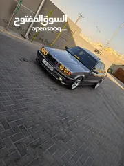  11 بي ام دبليو 525i