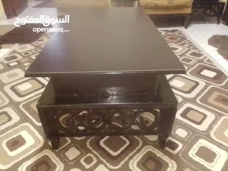  4 طقم طاولات الطاوله الكبيره بحاجه لغراء بس كما واضح بالصوره