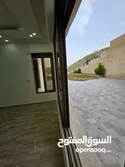  13 شقة ملوكية بإطلالة خلابة جدا أحكام خاصة أ مساحة داخلية وخارجية. 660 متر مربع أكبر مساحة لشقة