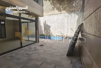  2 فيلا متلاصقة حديثة البناء لم تسكن مع مسبح للبيع في اجمل مناطق عمان - عبدون، مساحة بناء 1000م،