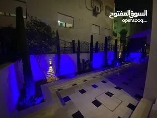  8 فيلا فاخرة سوبر ديلوكس أرقى مناطق الكرسي اعلان رقم (V110)