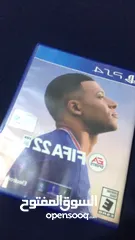  1 سيدي the crew  و Fifa 22 للبيع بنظاف جدًا