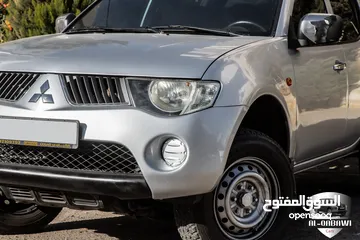  2 Mitsubishi L200 2009  البكب مميز جدا و قطع مسافة 154,000  كم فقط