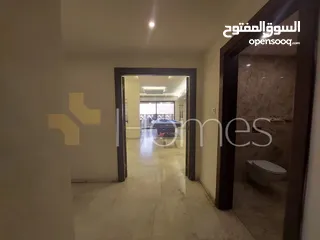  14 شقة ارضية للبيع في عبدون مساحة بناء 280م