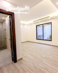  6 شقة طابق اول 218 م في رجم عميش بسعر مميز تشطيب سوبر ديلوكس