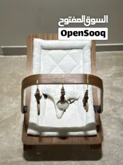  1 كرسي هزاز للأطفال (Baby Rocker / Baby Bouncer)