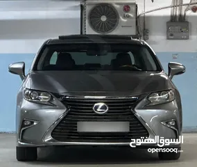  7 لكزس ES 300 h فل الفل بحاله ممتازه 2015